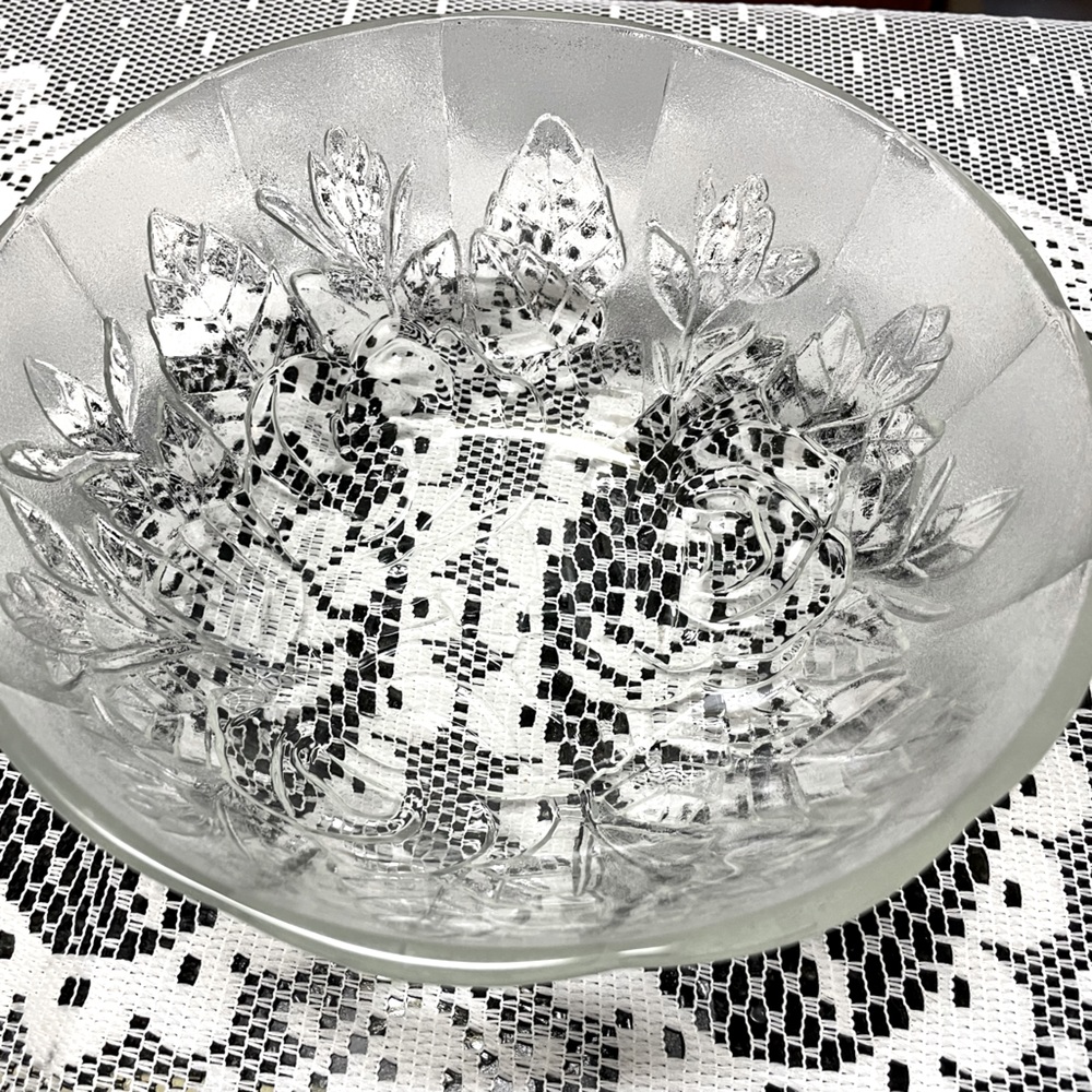 Large Vintage Clear Glass Rose Etched Bowl
